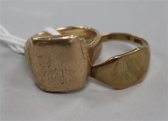 Two 9ct gold signet rings.